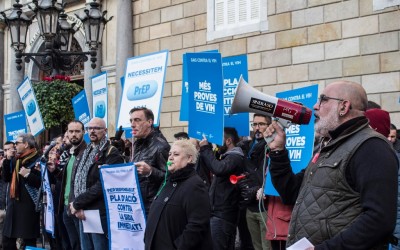 Adhara (Sevilla) y Apoyo Positivo (Madrid) se adhieren a las demandas de la Plataforma Gais Contra el VIH